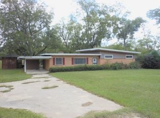 702 E 7th St, Waynesboro, GA 30830