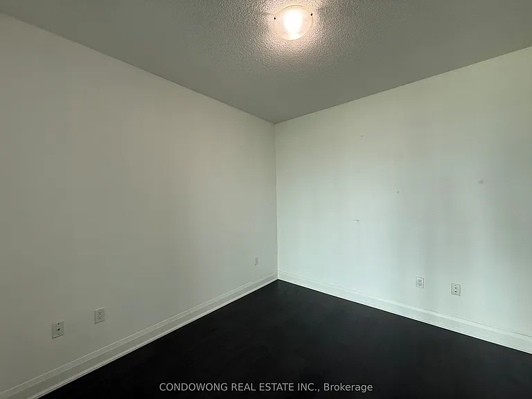 160 Vanderhoof Ave #1418 — Photo 7