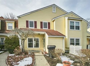 29 Weathervane Way, Warwick, NY 10990