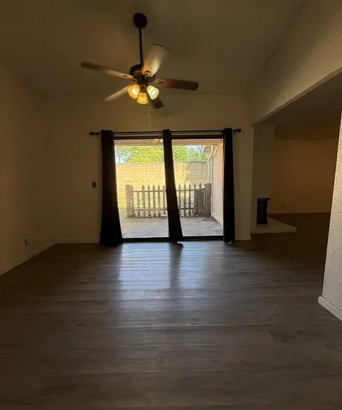 8363 Deville Oaks Way — Photo 14