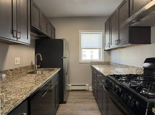 20 Fenno St #4, Quincy, MA 02170