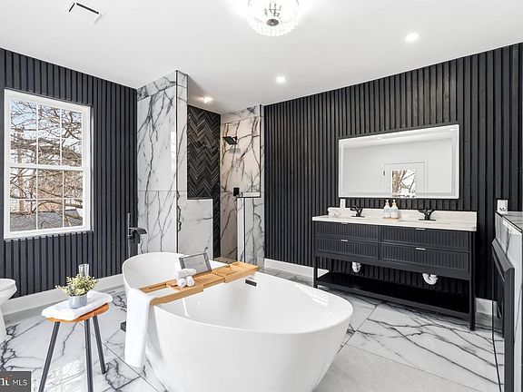 3rd image of 3415 Copley Rd