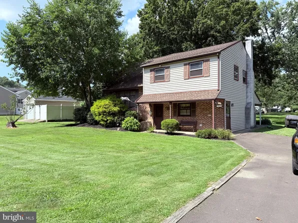 324 Eastwood Ave, Feasterville, PA 19053