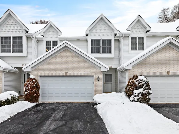 679 Barlina Rd, Crystal Lake, IL 60014