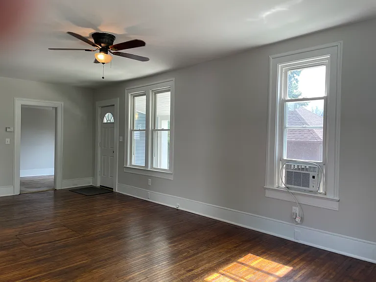 1815 Grant Pl — Photo 7