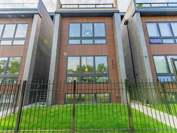 4210 W 5th Ave, Chicago, IL 60624