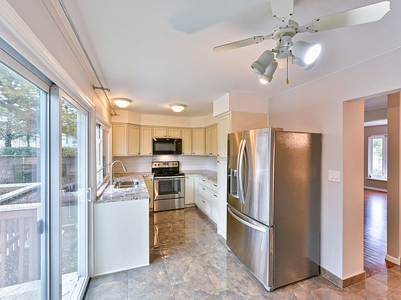 5th image of 1952 Holbrook Ln #1952