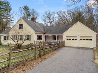 113 Woodridge Rd, Wayland, MA 01778