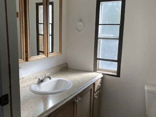 226 1/2 E 9th St, Rifle, CO 81650