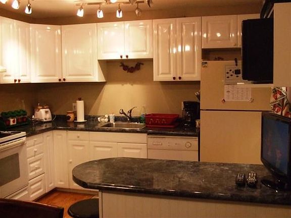 4th image of 5621 Seger Ct