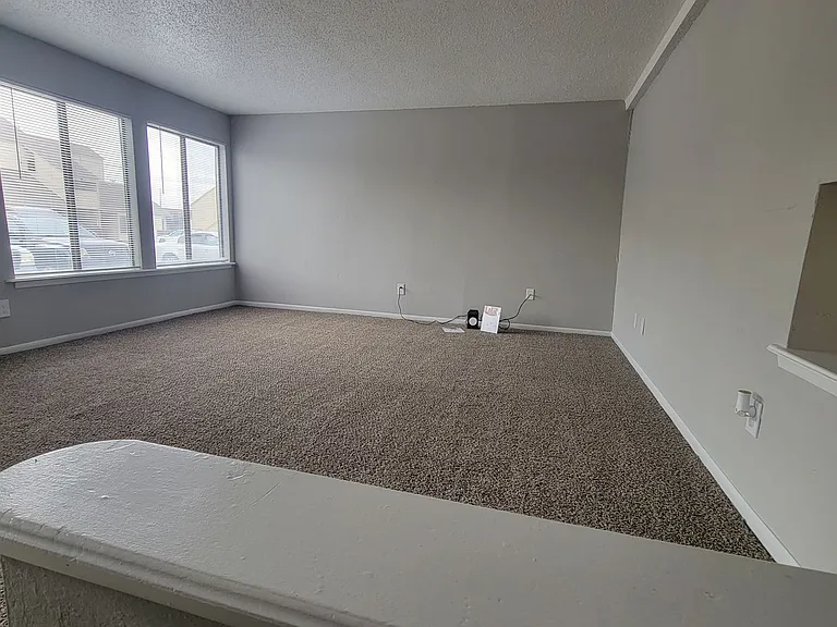 Cimarron Apartments — Photo 108