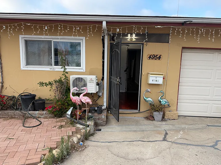 4954 Dafter Pl — Photo 1
