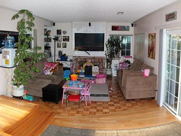 4th image of 4018 Langdon Ct