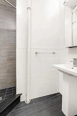 Rented by Compass | media 19