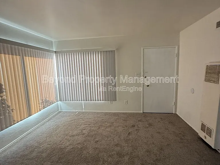 4439 Menlo Ave — Photo 3