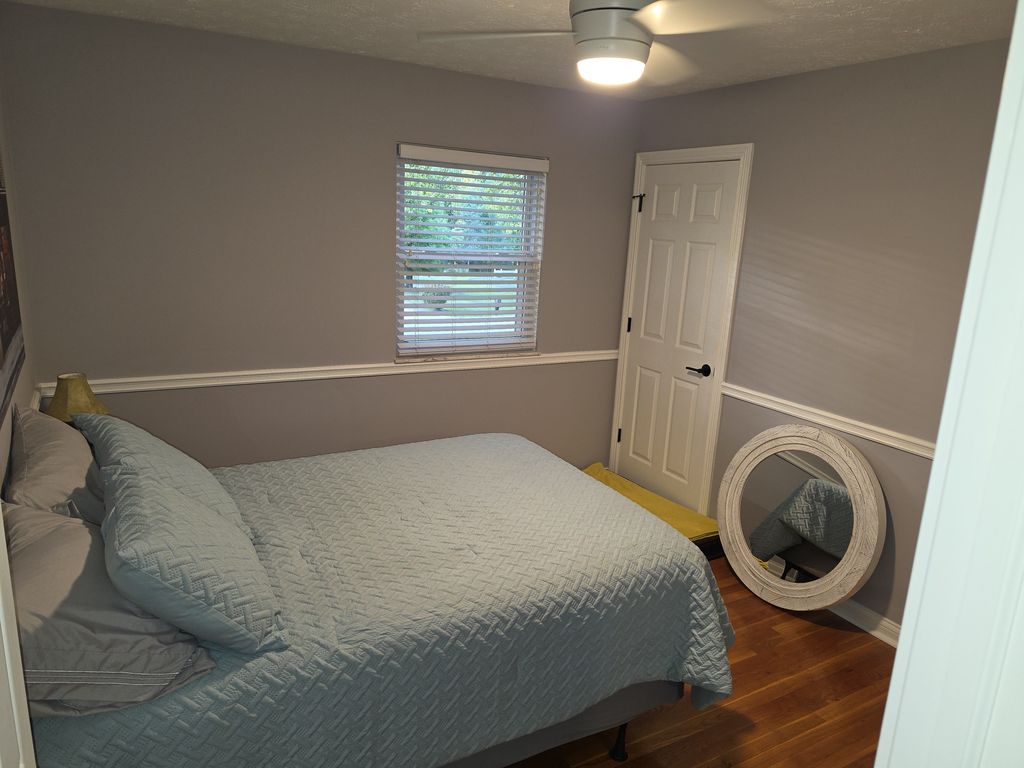 9443 Ledge Acres Rd - Property Image