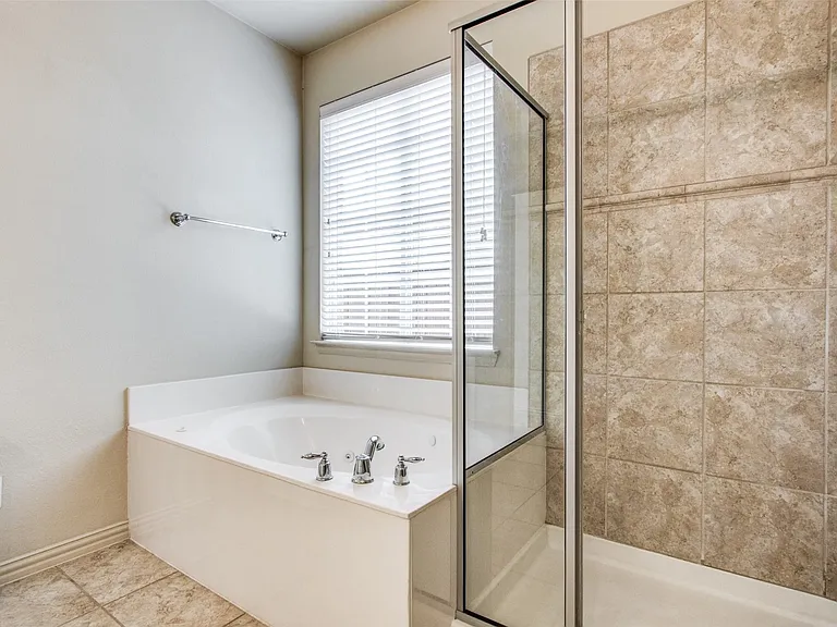 1130 Mission Ln — Photo 12