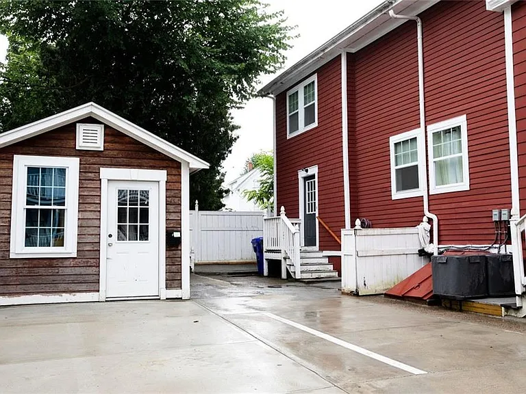 11 Nobert St #B — Photo 21
