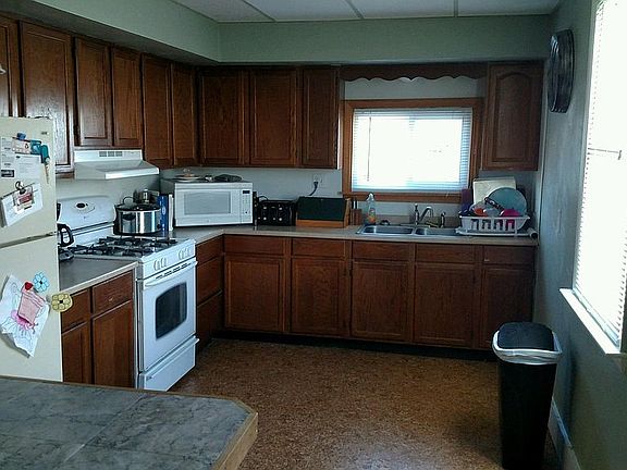 2nd image of 110 Chautauqua Ave