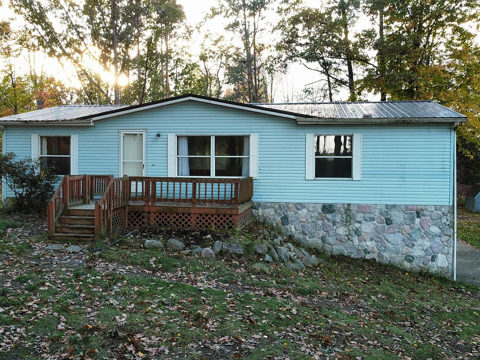 1st image of 1236 E Tamarack Rd