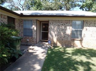 203 Royal Field Dr, Arlington, TX 76011