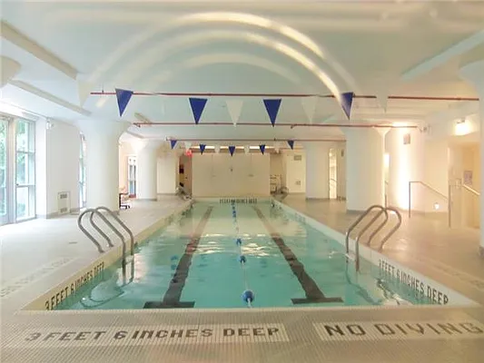 Sold by Avenue Sotheby's International Realty | media 17