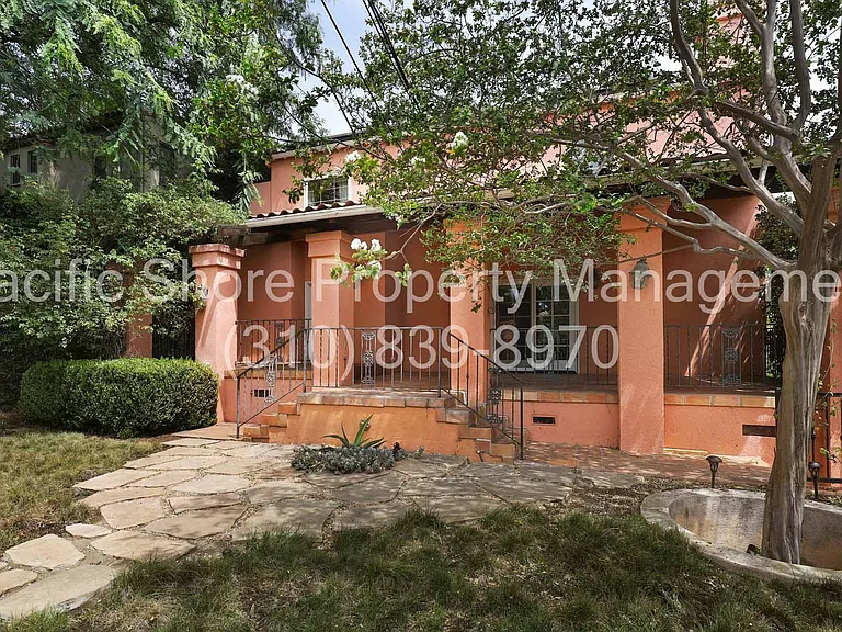 1229 Geneva St — Photo 36