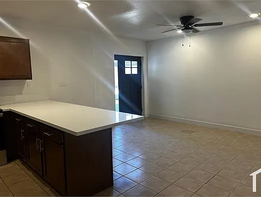 2719 W Maryland Ave — Photo 16