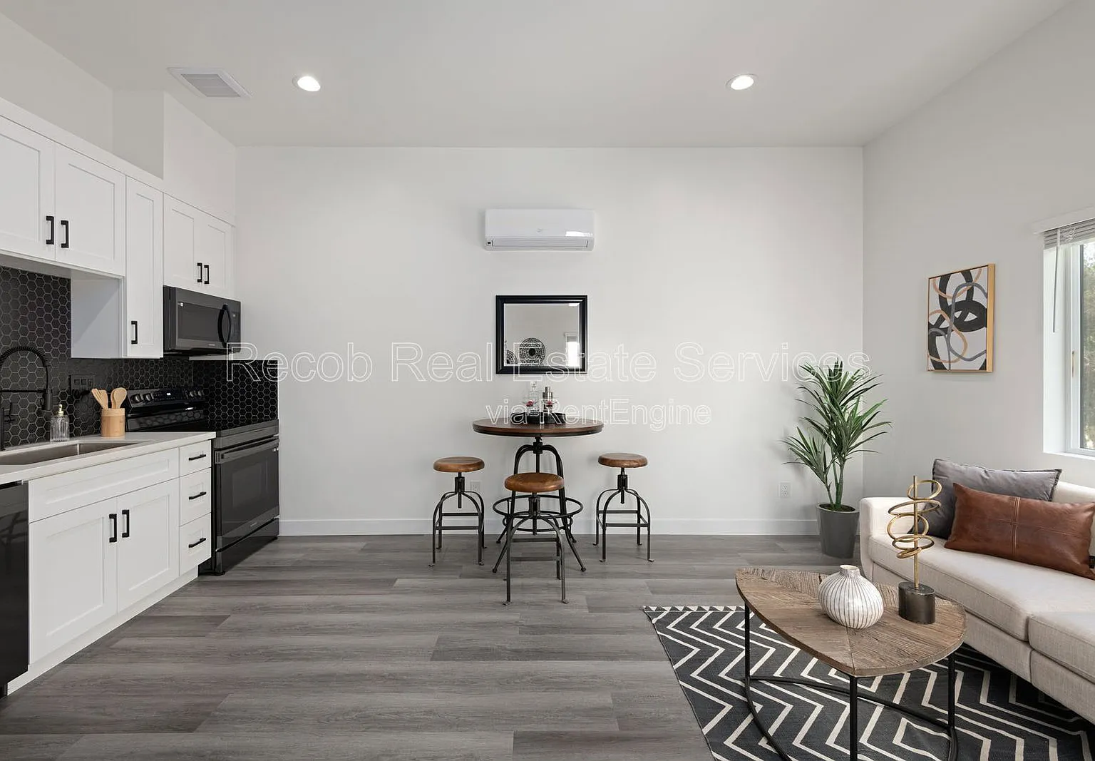 1 bed, 1.0 bath, 550 sqft, $2,300 — Photo 1