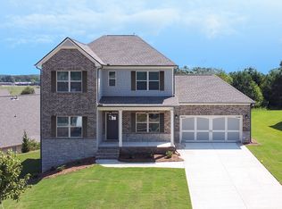 550 Calgary Downs Dr, Winder, GA