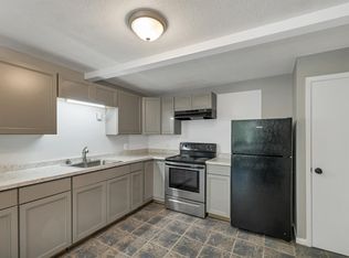 30 Beech St APT 1C, Bristol, NH 03222
