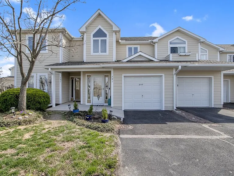 297 Lakeside Dr — Photo 24
