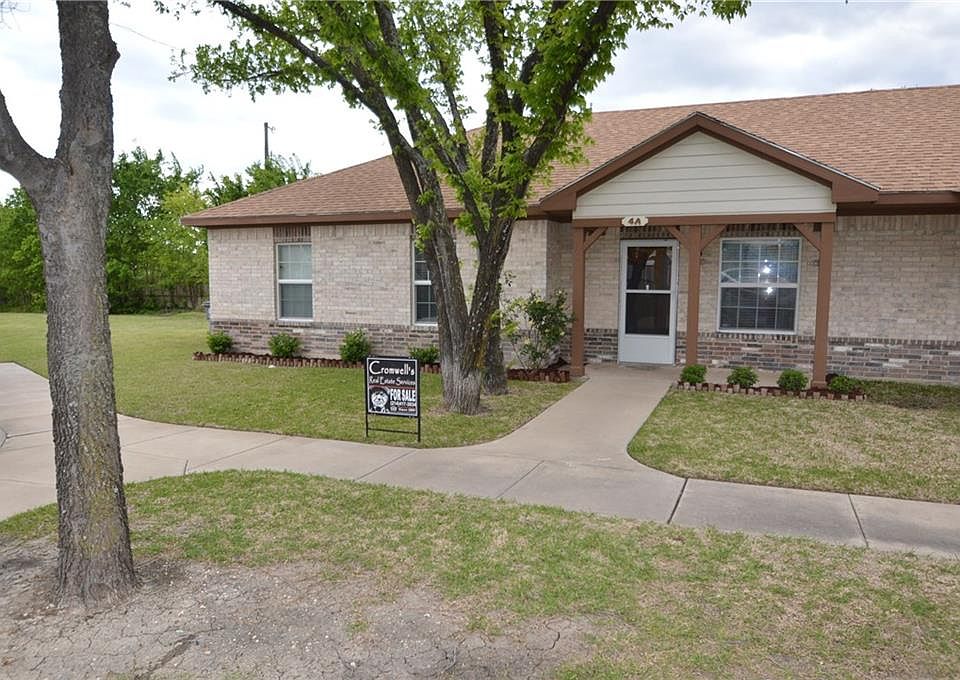 1st image of 300 Cotton Belt Ave Unit 4