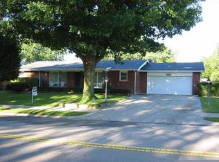 3222 NE Fairlawn Dr, Columbus, IN 47203