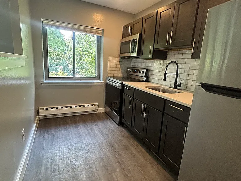311 N Sycamore Ave #A05 — Photo 3