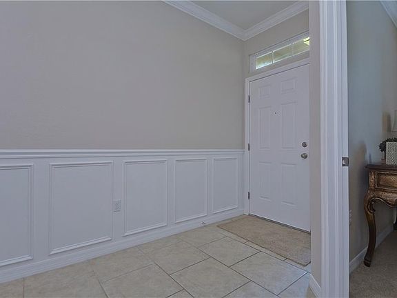 4th image of 1902 Greenwood Valley Dr