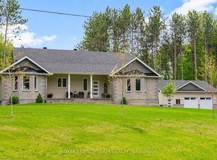 108 Royal Troon Ln, Ottawa, ON K0A1T0