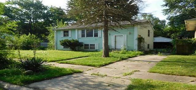 2nd image of 1135 E 32nd Ct