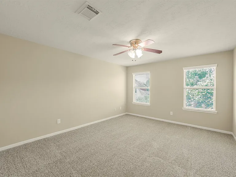 2414 Falcon Knoll Ln — Photo 46