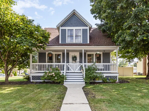 19429 Wolf Rd, Mokena, IL 60448