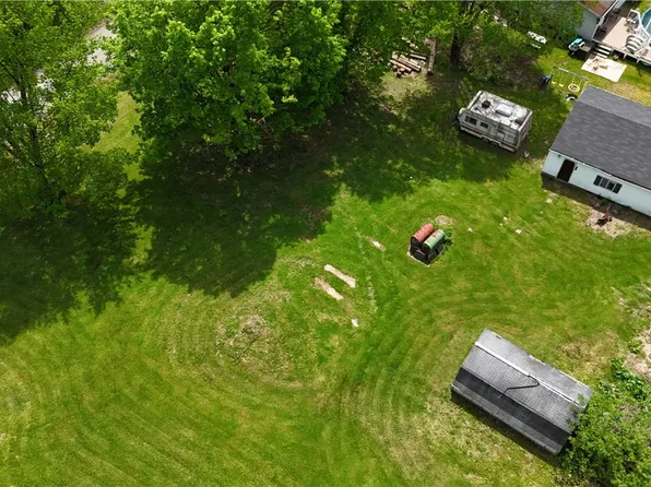 2975 N 1st St, Jamestown, PA 16134