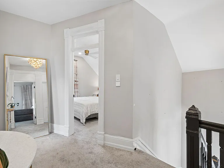 617 W 1st Ave — Photo 32