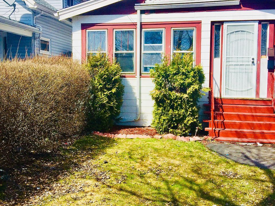 1st image of 398 Warwick Ave