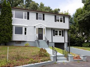 2 Hillcrest St, Arlington, MA 02476