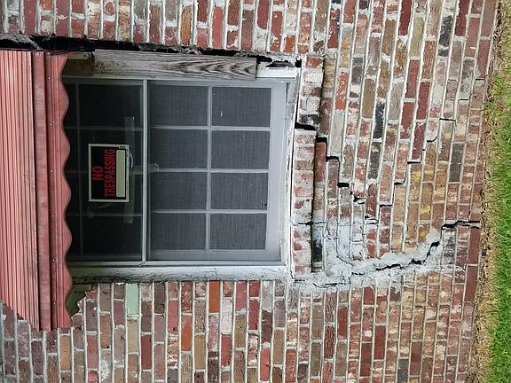 3rd image of 215 Colleton Loop