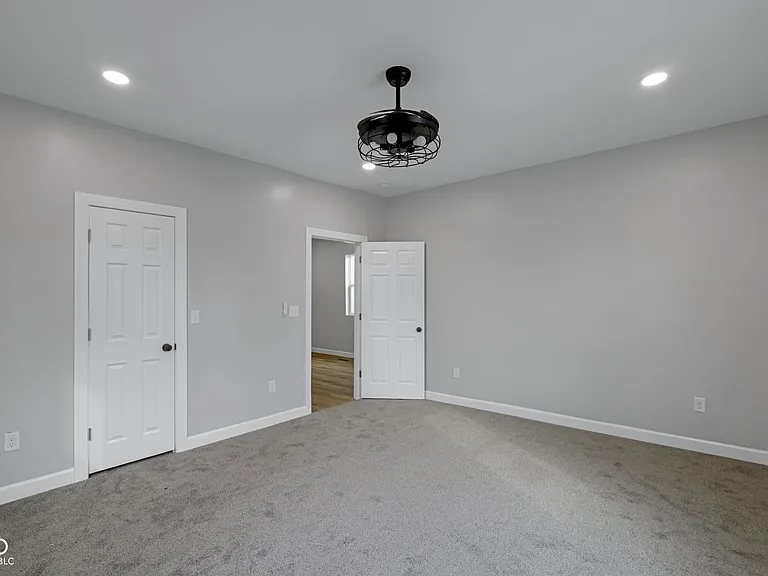 2209 Noble St #1 — Photo 6