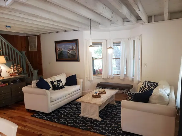 (undisclosed Address), Ocean Beach, NY 11770