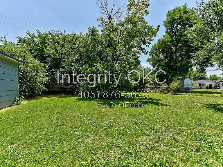 416 Reed Pl — Photo 33