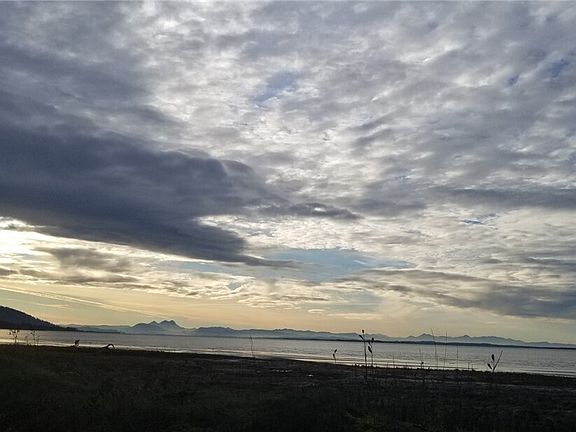 5th image of 254 Stringtown Road #Upper