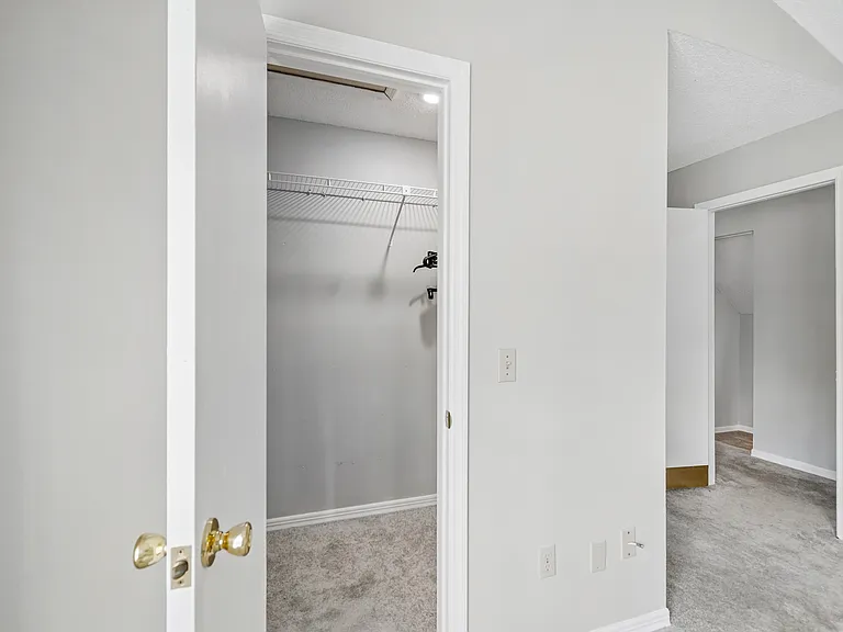 1003 W Horatio St #A — Photo 22